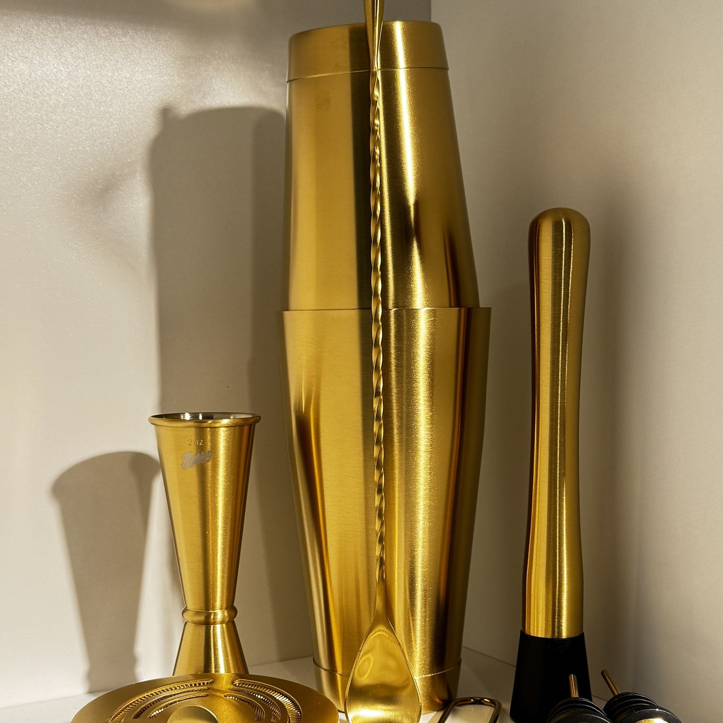 Coctelera Boston Shaking Dorada 18oz- 28oz