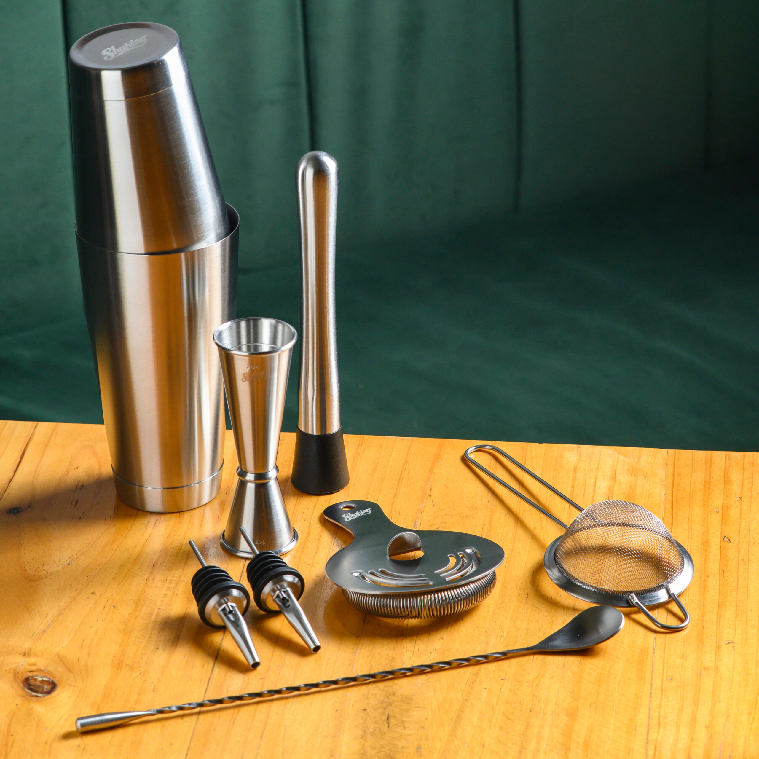 Set completo de cocteleria Silver Matte - 8 piezas para Bar